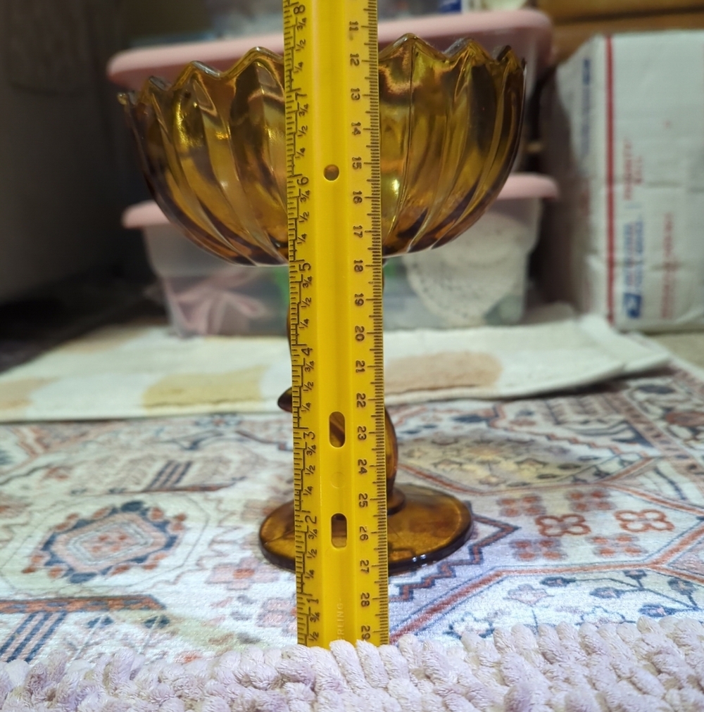 Amber Tulip Scalloped 7.5" Vintage Pedestal Compote Fruit/ Candy Dish MCM Dark - Picture 5 of 7